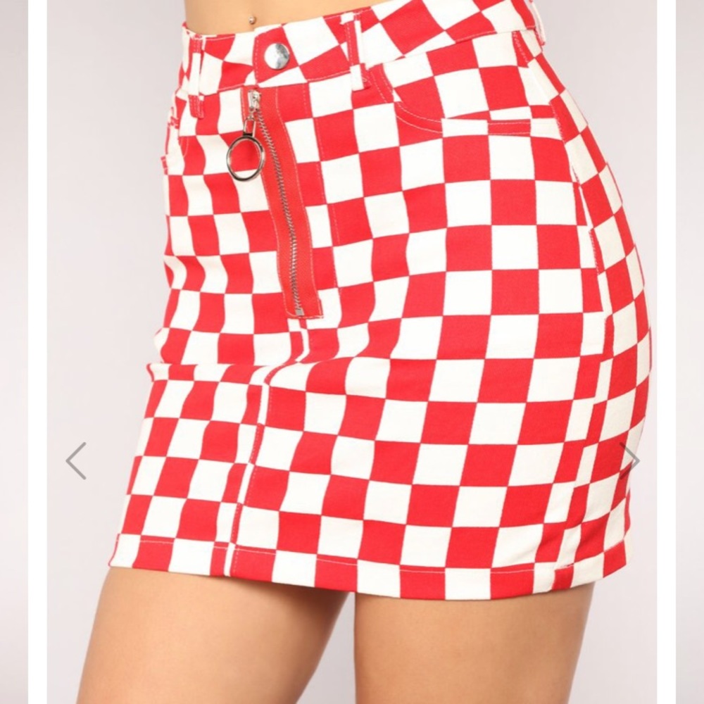 Checkered Skirt - Red/White